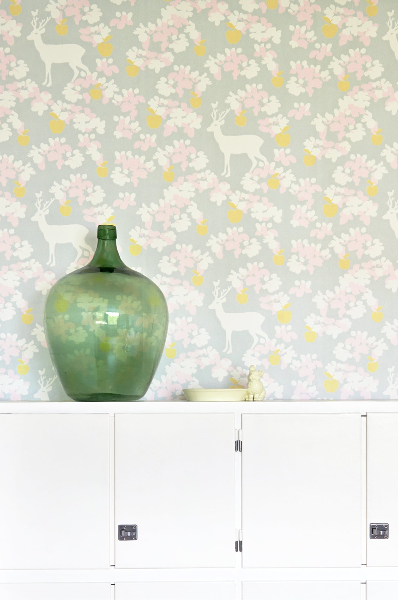Apple Garden Grey Wallpaper - Majvillan