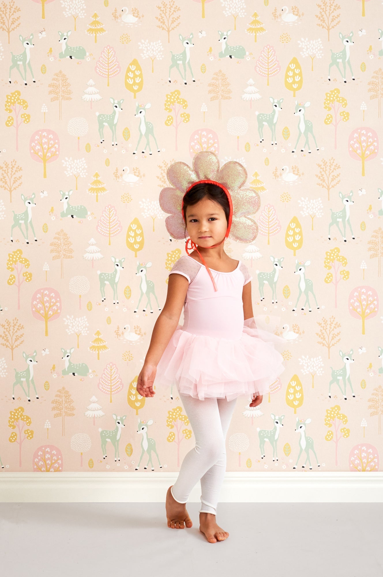 Golden Woods Sweet Pink Wallpaper - Majvillan