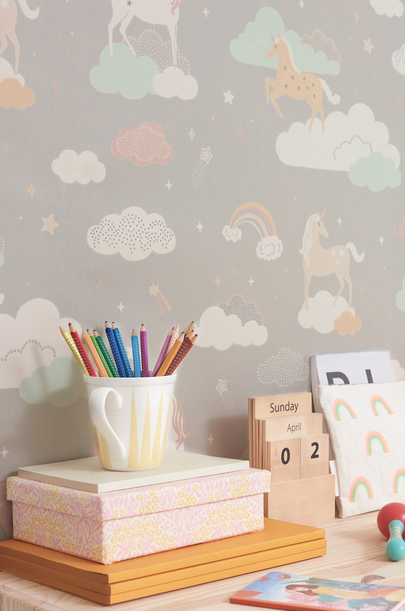 Rainbow Treasures Mud Grey Wallpaper - Majvillan