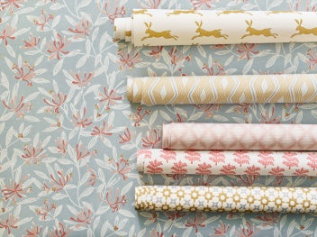 March Hare Nursery Room Wallpaper - Yellow