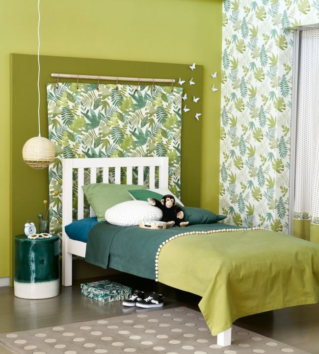 Jungle Jumble Nursery Room Wallpaper - Green