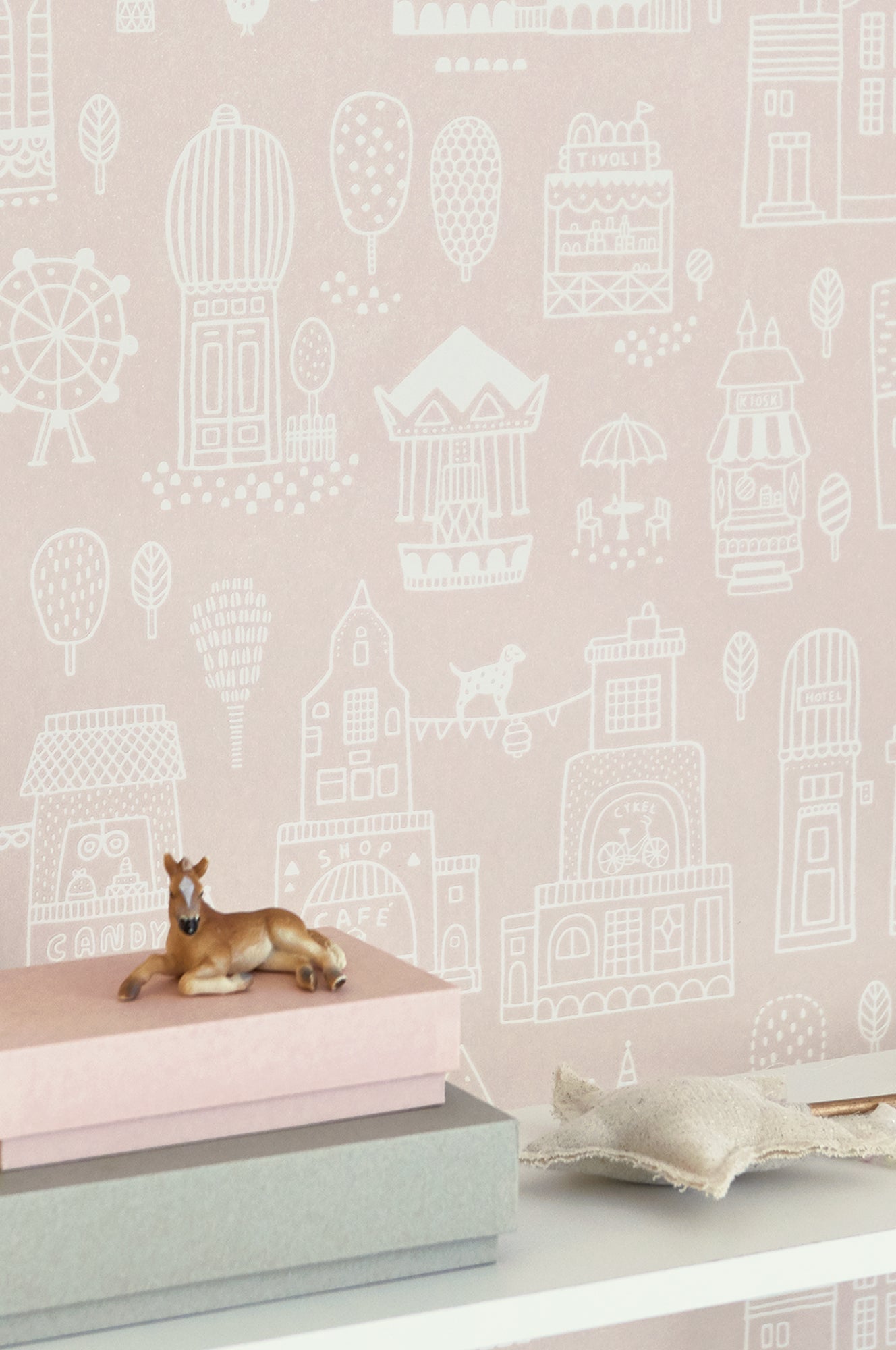 Small Town Dusty Pink Wallpaper - Majvillan