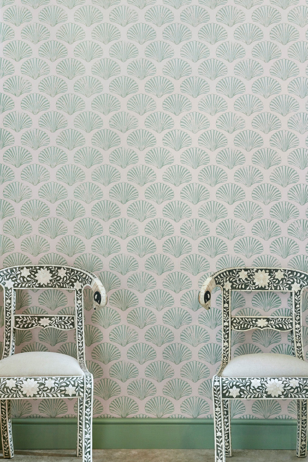 Scallop Shell Nursery Room Wallpaper - Green