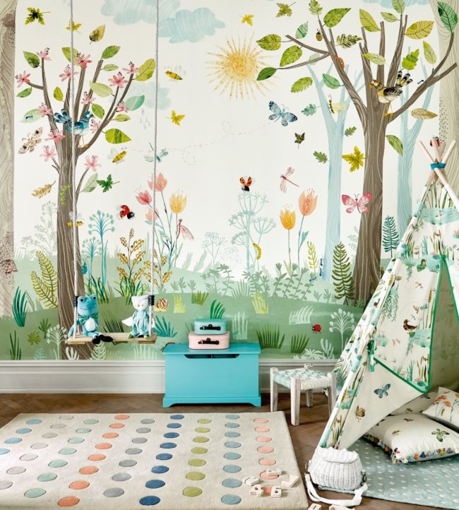Busy Buzzy Nursery Mural Room Wallpaper - Green